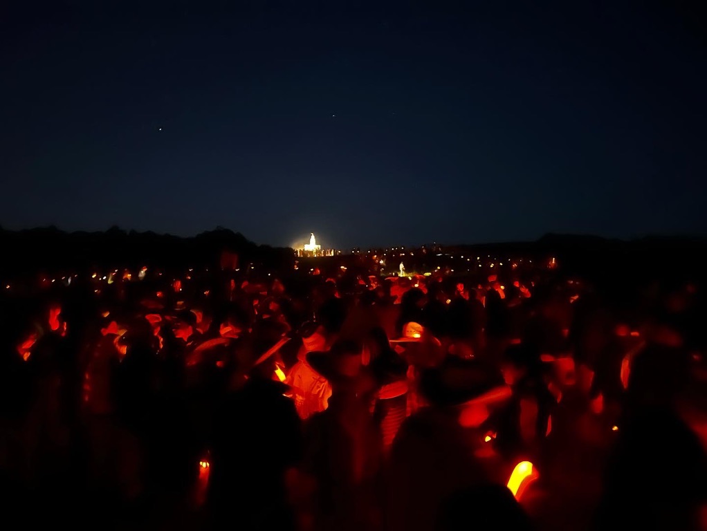 Approaching the mountain of the Lord during trek